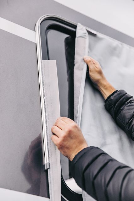 Sunlight Thermofenstermatte für Integrierte Reisemobile