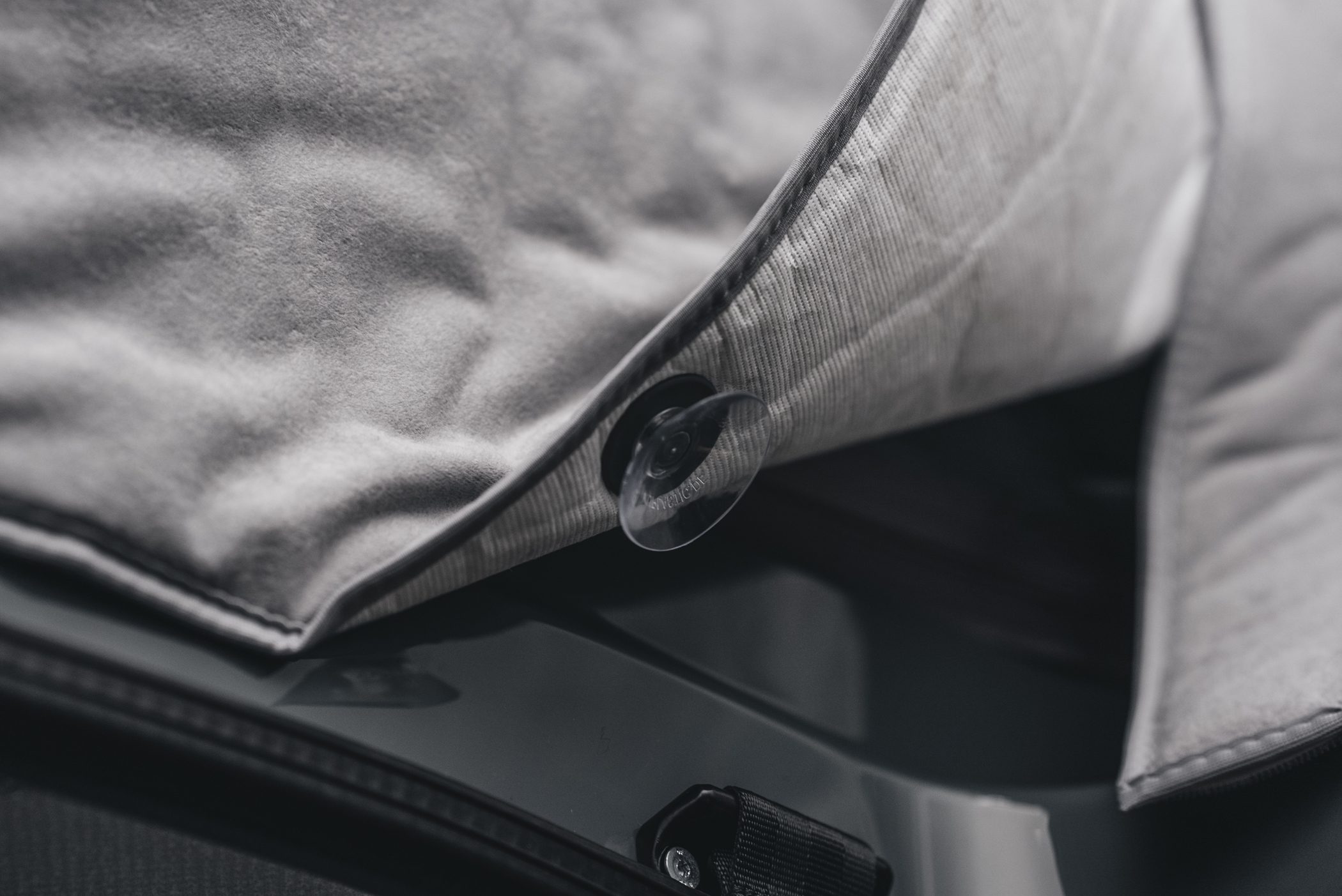 Carado Nachrüstset Schlafdachisolierung 4-teilig für Camper Van Schlafdach Fiat mit 180° Öffnung